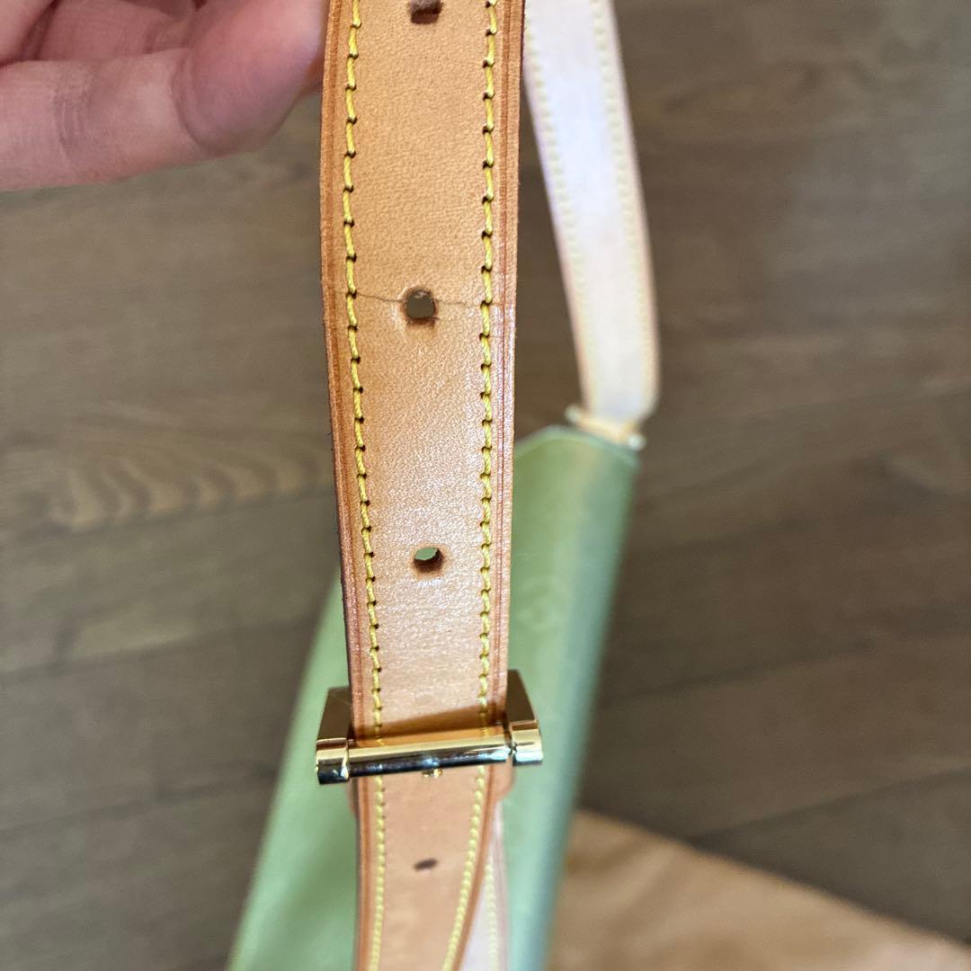 Louis Vuitton ライトグリーン ショルダーバッグ