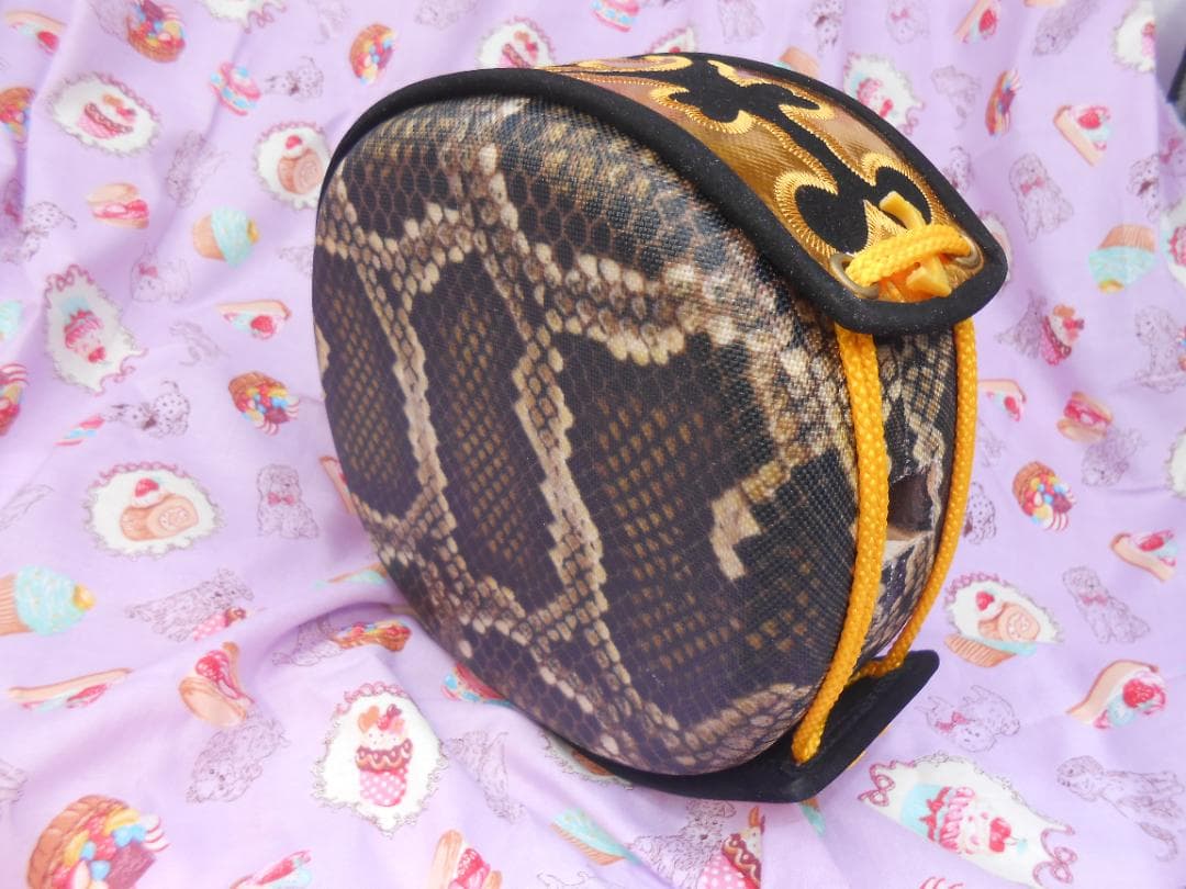 (送料無料)8.980円　R胴巻き付き人工皮張チーガ　自作へ挑戦