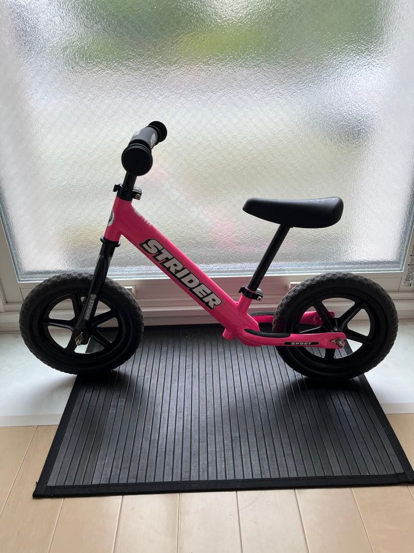 STRIDER 12 SPORT バランスバイク ピンク STRIDER バランスバイク