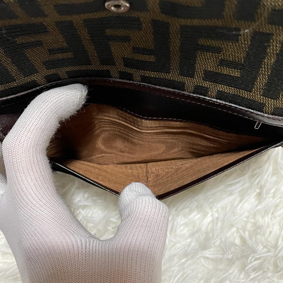 【美品】 FENDI フェンディ　二つ折り 長財布　ズッカ柄　オールドフェンディ