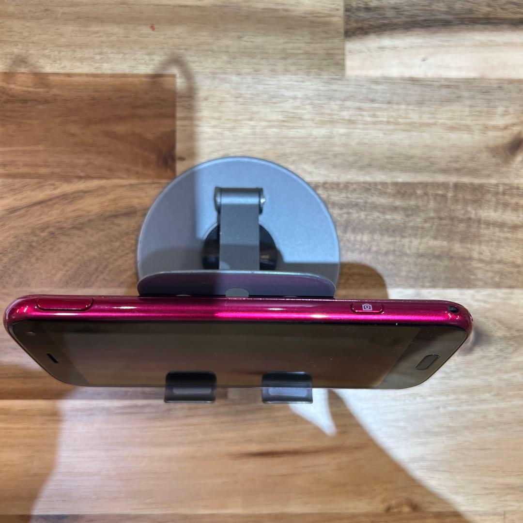 T15 美品SIMフリー らくらくスマートフォンF-52B