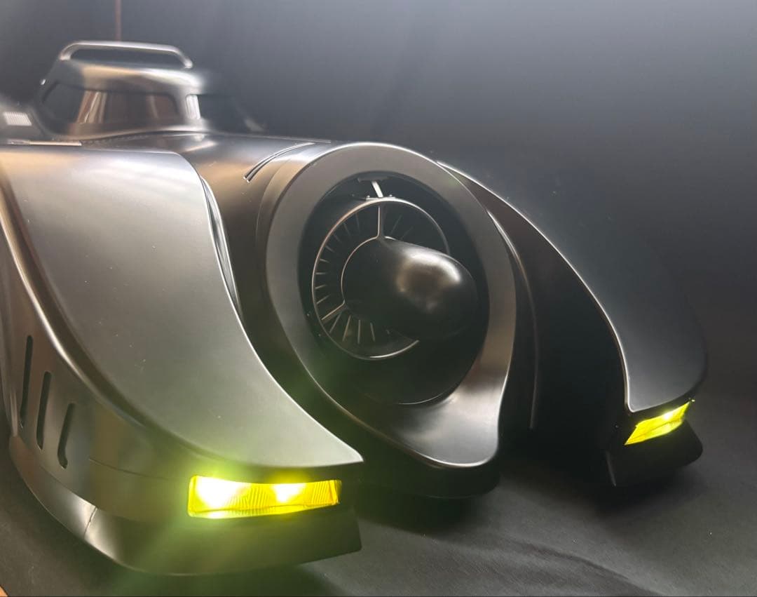 ホットトイズ バットマン 1/6 バットモービル　1989年版