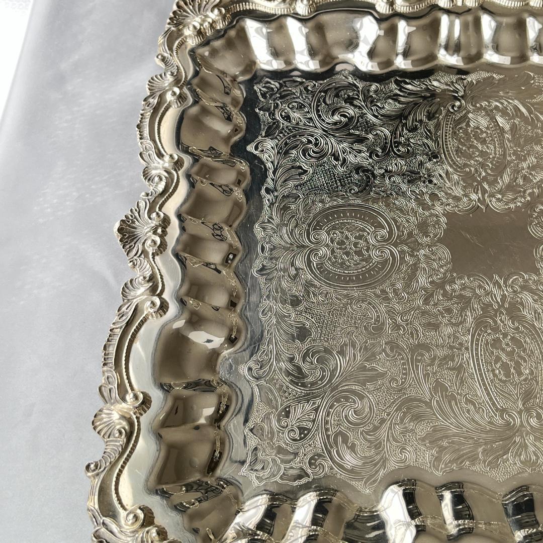 【Wallace】 チッペンデールのギャラリートレー スクエア 42cm