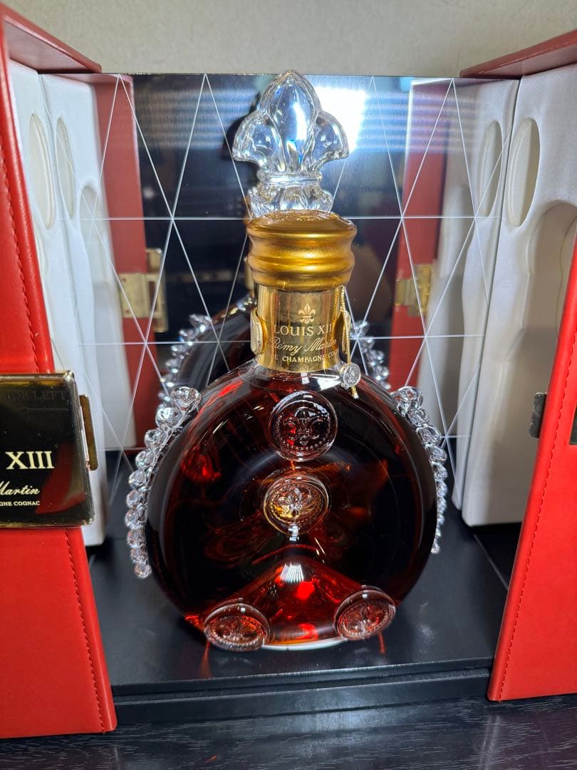 超美品】シリアルナンバ一致 LOUIS XIII ブランデー クリスタルボトル