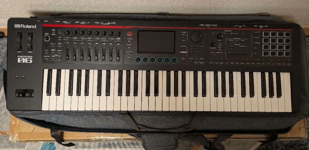 Roland FANTOM-06 61鍵MIDI Roland FANTOM-06 61-Key Music Workstation Synthesizer Keyboard