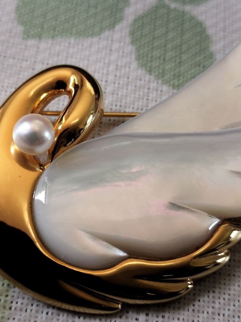 田崎白鳥デザインのブローチ 田崎白鳥デザインのブローチ 田崎白鳥