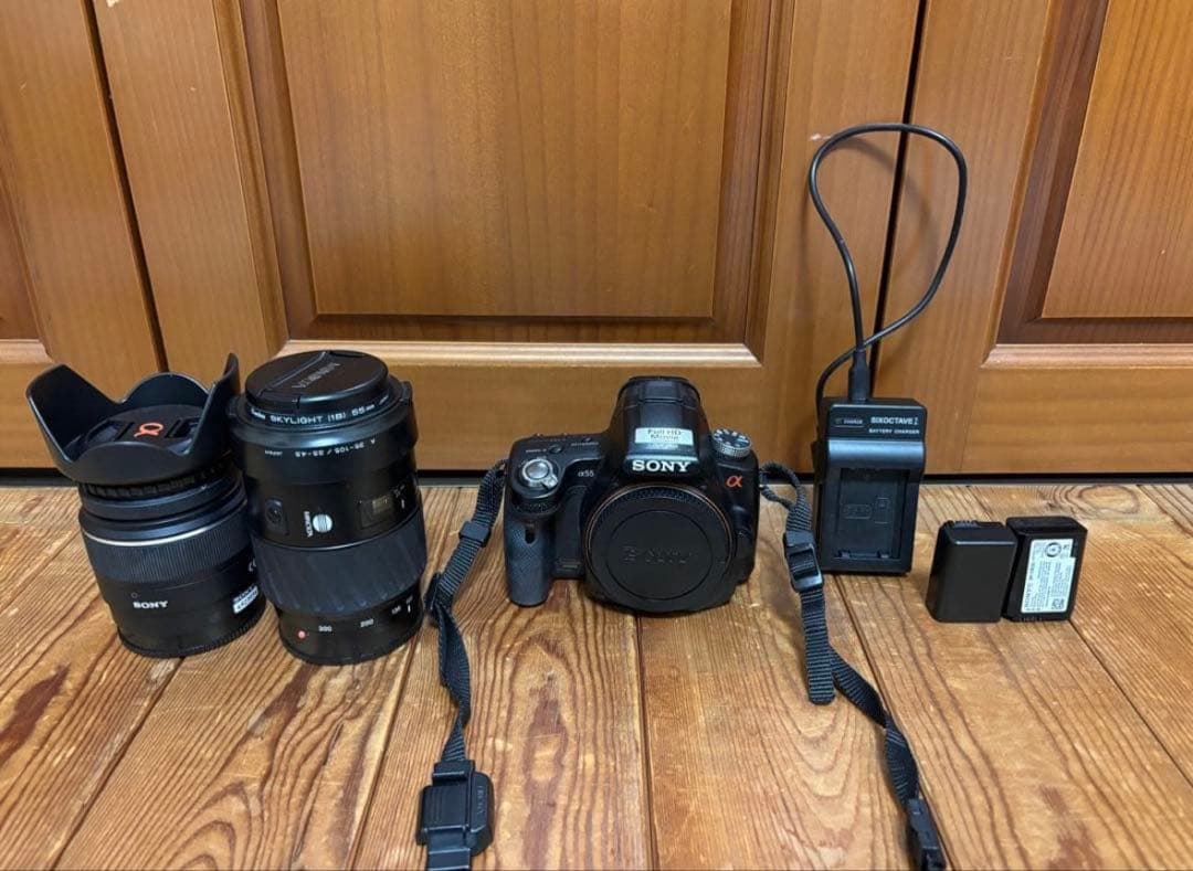 ❤️最終値下げ！バッテリー2個付き！❤️SONYα55ダブルレンズセット早い者勝ち❗️ ❤️最終値下げ！バッテリー2個付き！❤️SONYα55ダブルレンズセット