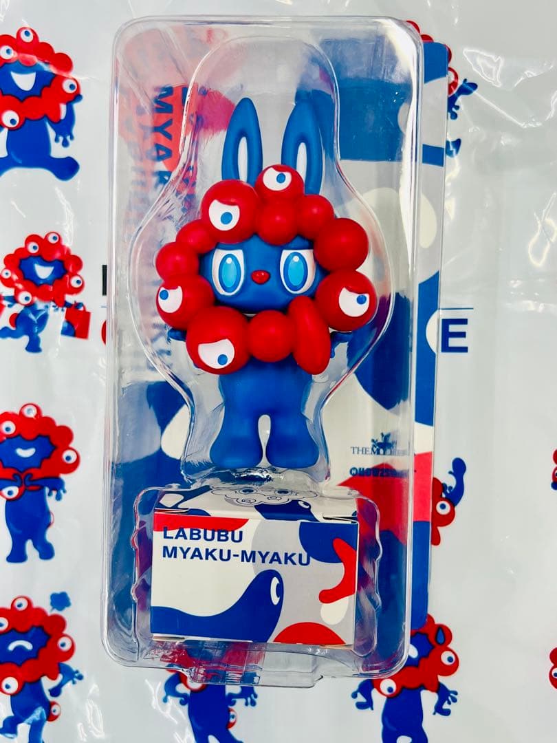 LABUBU MYAKU-MYAKUストラップ付フィギュア ラブブ ミャクミャク