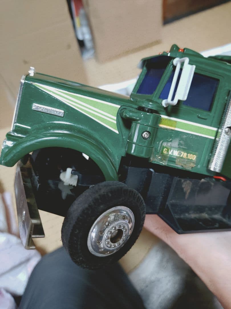 big8トレーラー 1/30スケール２台セット1台は部品取り、