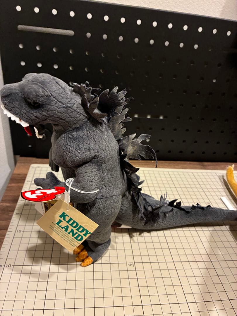 ゴジラ　キングギドラ　ぬいぐるみ