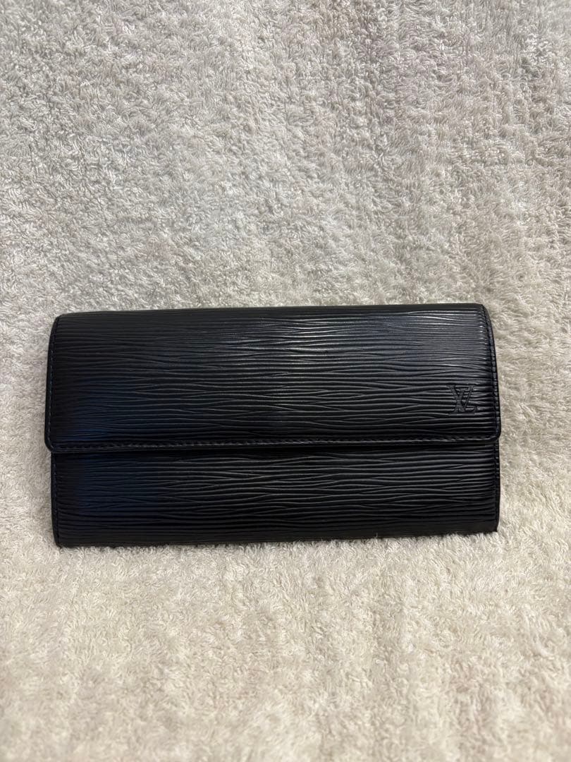 ルイヴィトン長財布ファスナー二つ折り ポシェットポルトモネクレディ