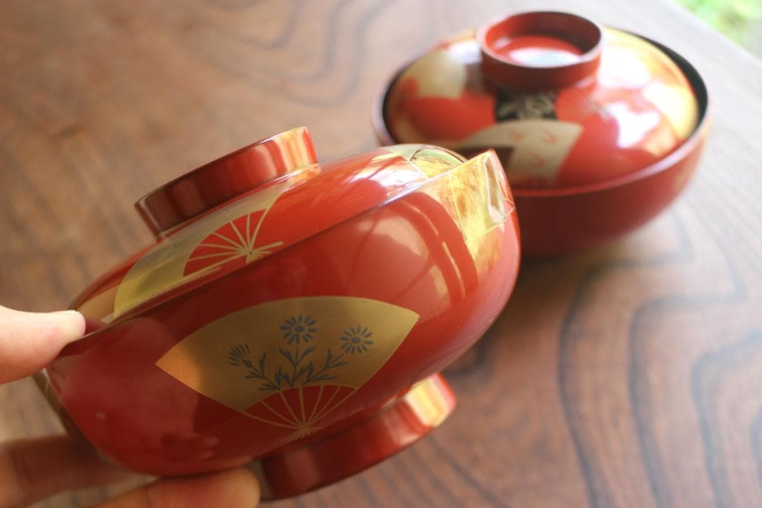 デッドストック！上質朱漆に優美な扇面蒔絵の映える煮物椀2点（検輪島塗雑煮椀