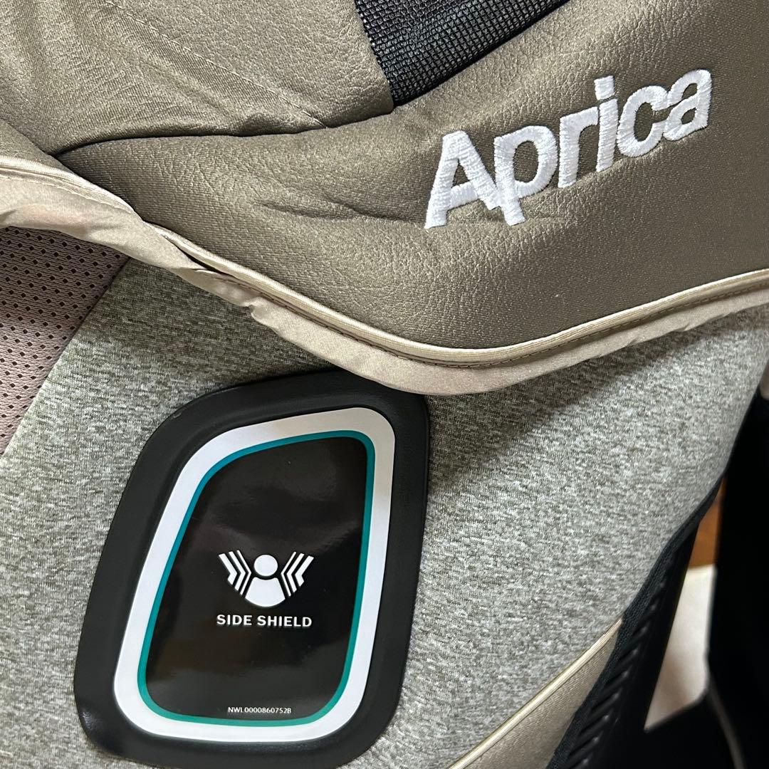 Aprica クルリラ プラス 360° セーフティー isofix ブラウン