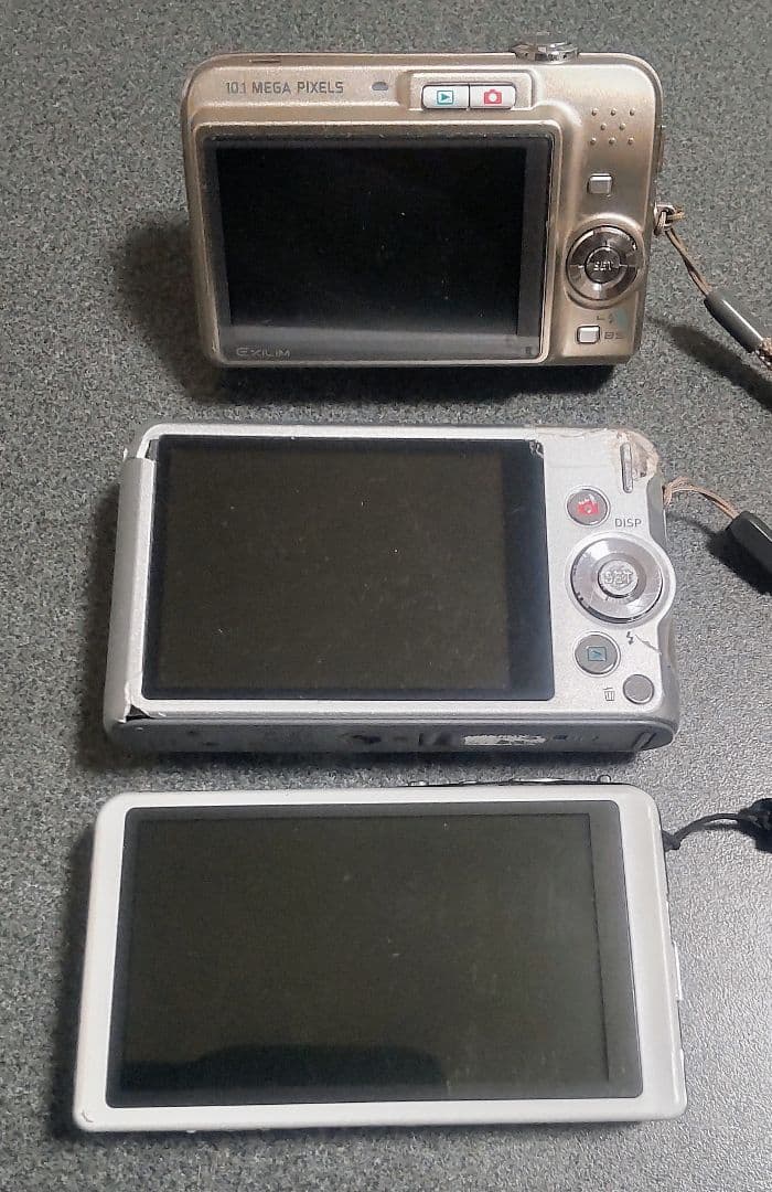 ジャンク品] デジカメ 9点まとめ売り - メルカリ