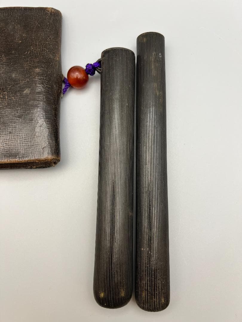 江戸明治時代 斧形前金具 銀象嵌 裏金具在銘 キセル入れ一心