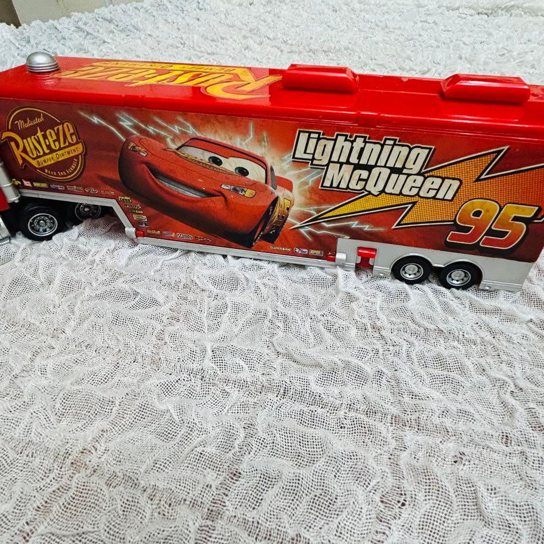 ミニカーセット ライトニング・マックイーン トレーラー付き