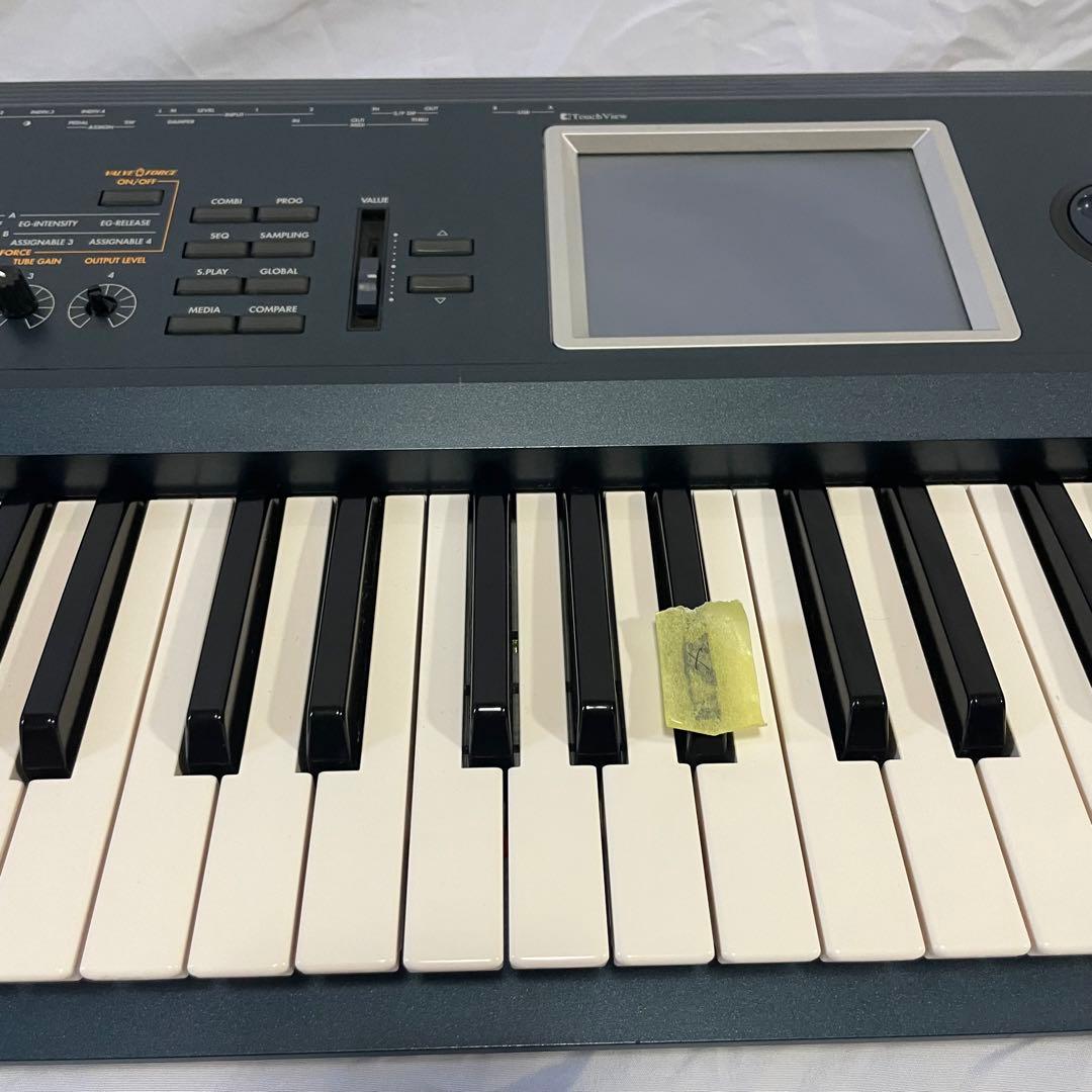 KORG コルグ TRITON EXTREME 61鍵盤 シンセサイザー 0000000000