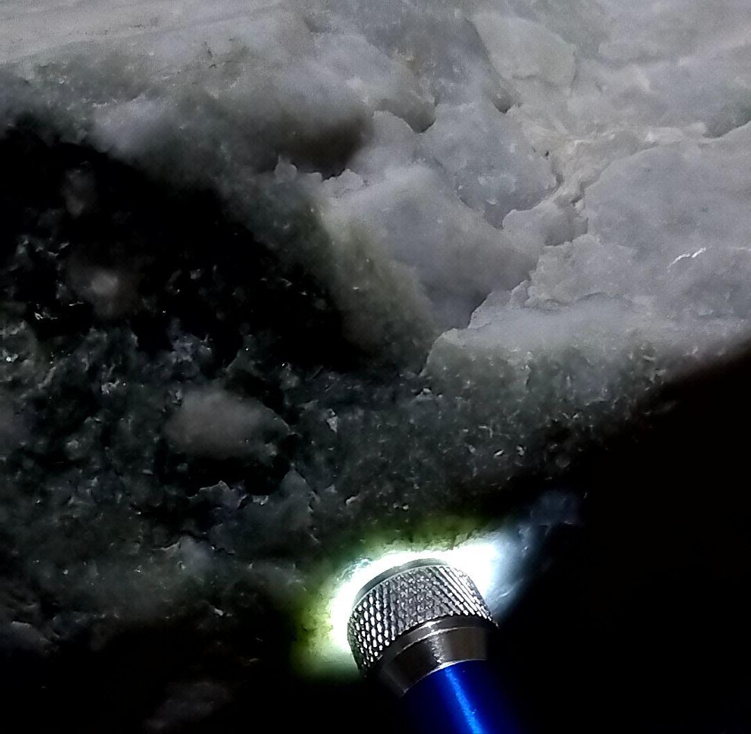 ☆翡翠原石☆糸魚川硬玉【小滝・転石川ズレ・ウブ7.9kg】