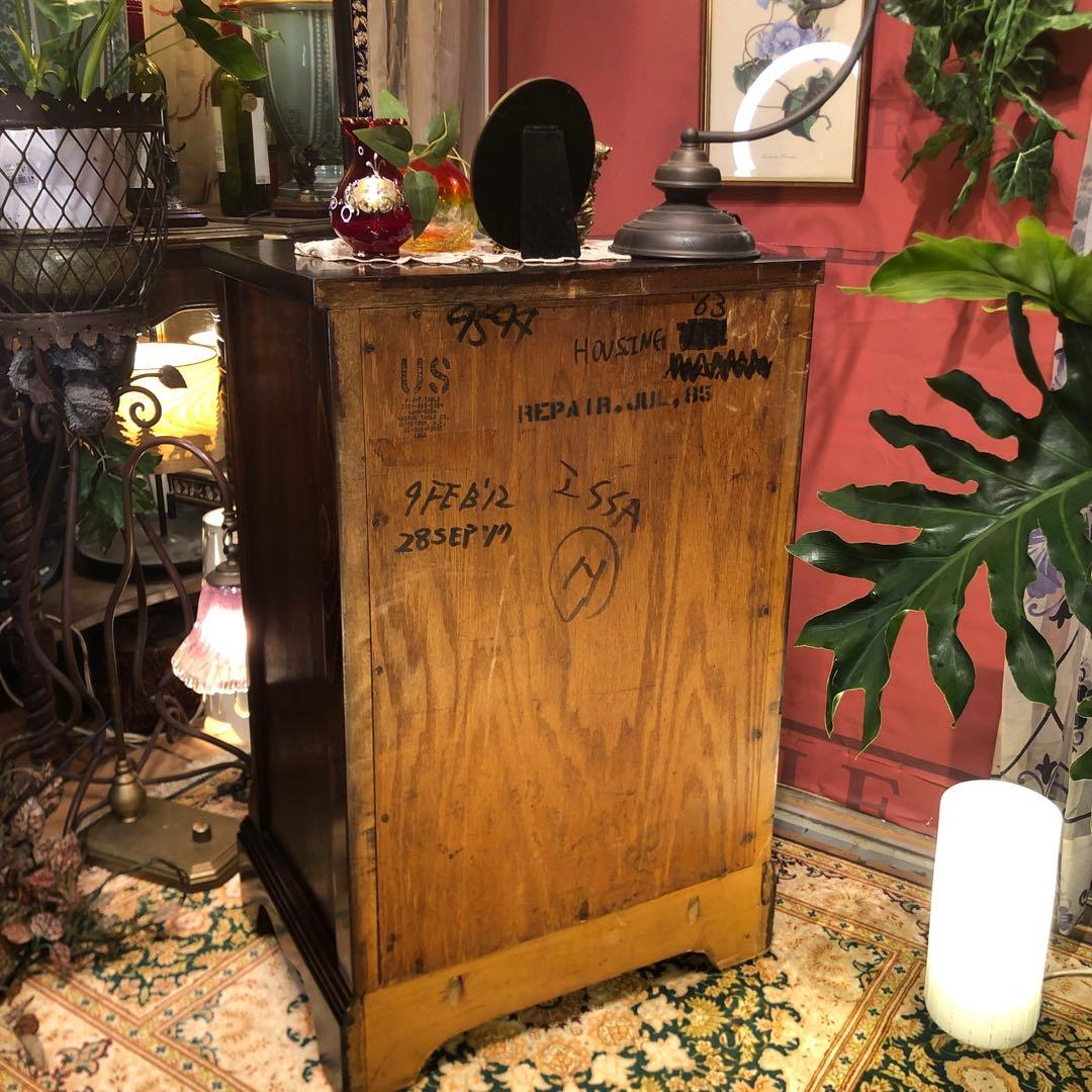 ヴィンテージ US アンティーク3段コンパクトアクセントキャビネット