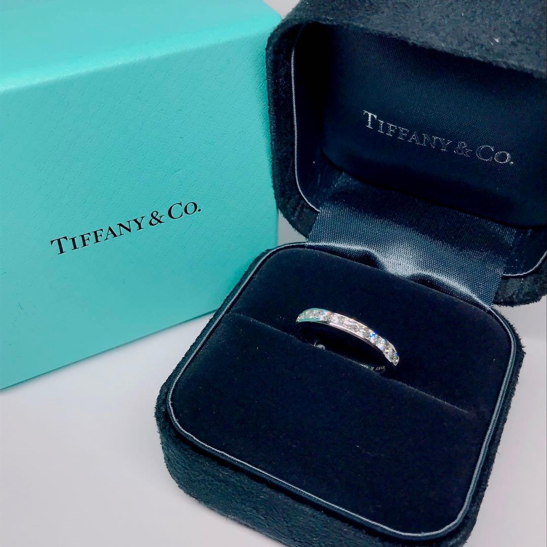 ティファニー チャネル ハーフエタニティ ダイヤモンドリング PT950 10号