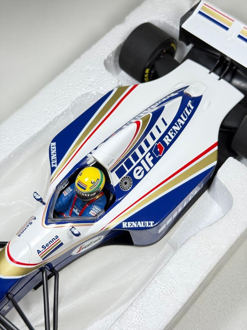 未使用　マクラーレン　アイルトンセナ　1994 FW16 1/18