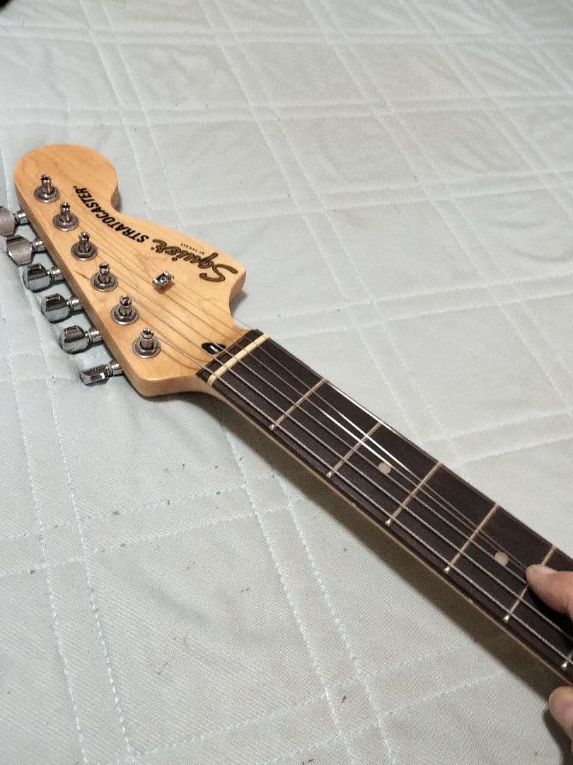 Squier スクワイヤー ストラトキャスター FSR ケースオマケ多数付