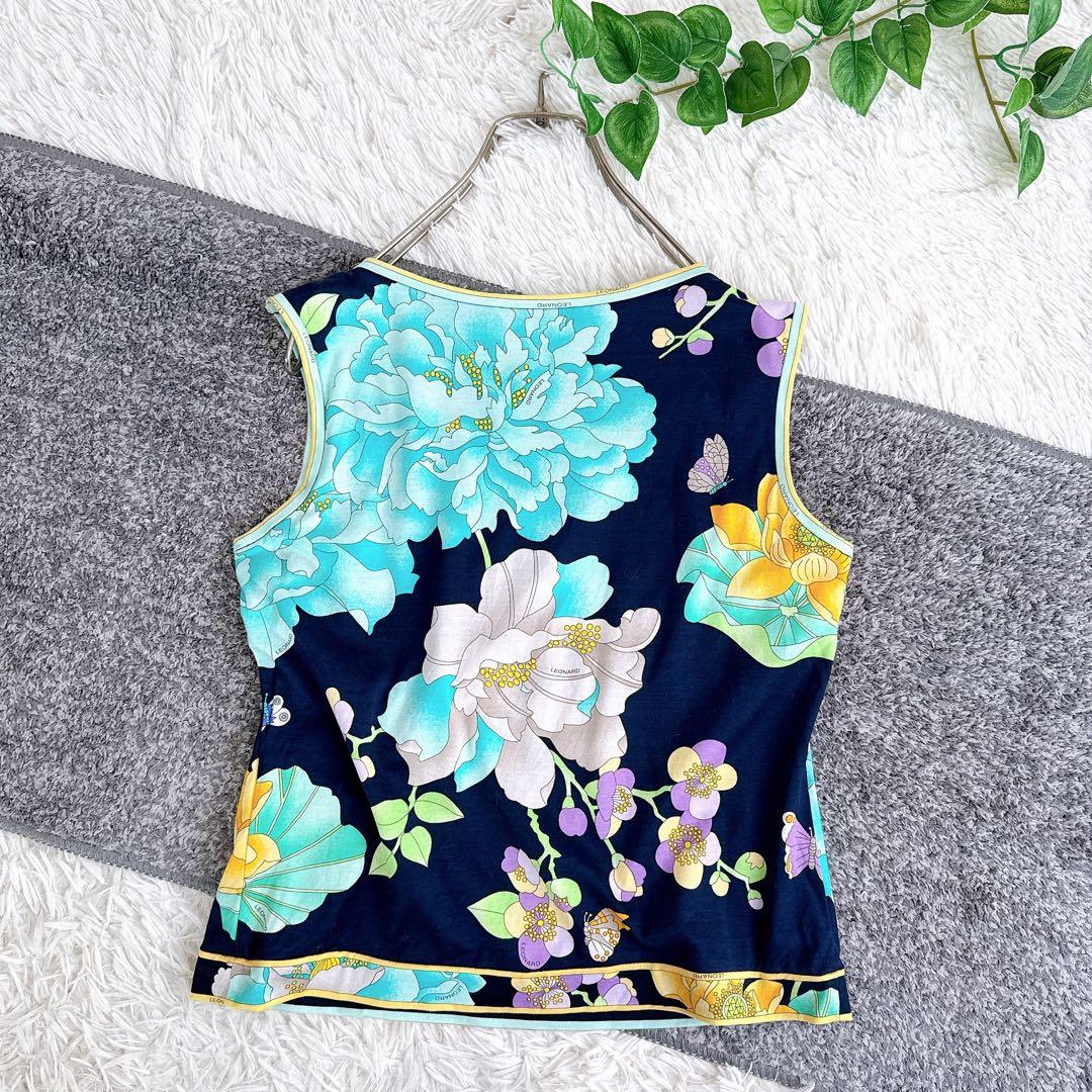 美品　レオナール　トップス　ノースリーブ　花柄　フラワー柄　コットン　黒　L