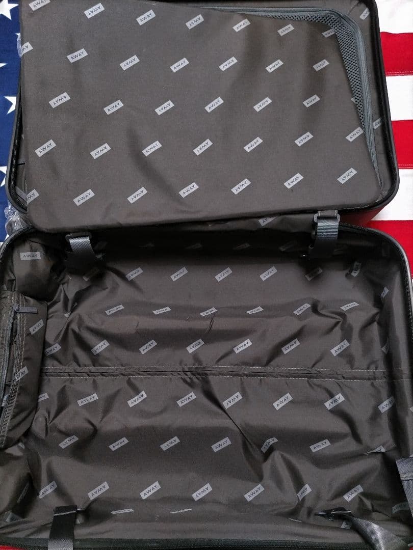 AWAY キャリーケース スチールグレー AWAY キャリーケース スチールグレー