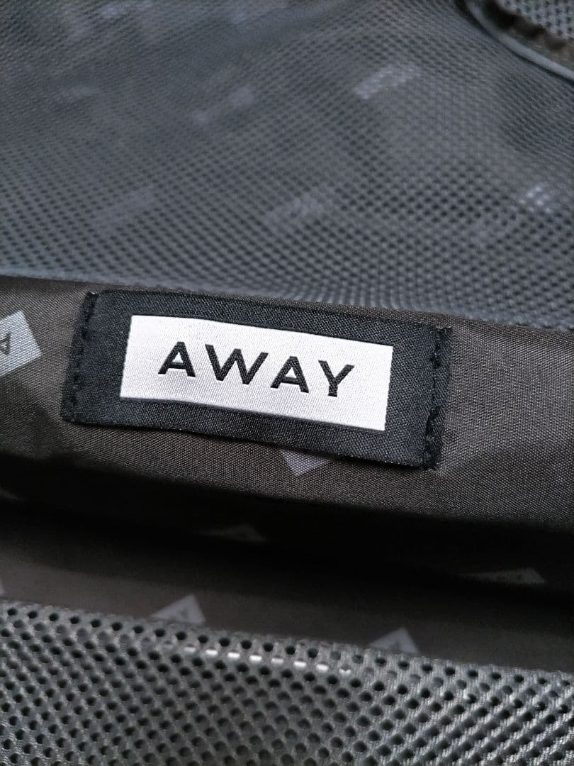 AWAY キャリーケース スチールグレーの通販はau PAY マーケット - 輸入