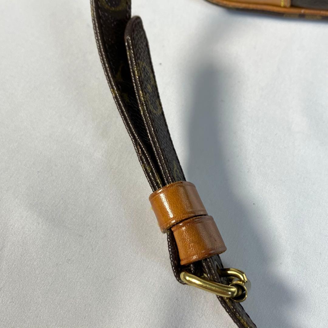 ルイヴィトン アマゾン ショルダーバッグ モノグラム