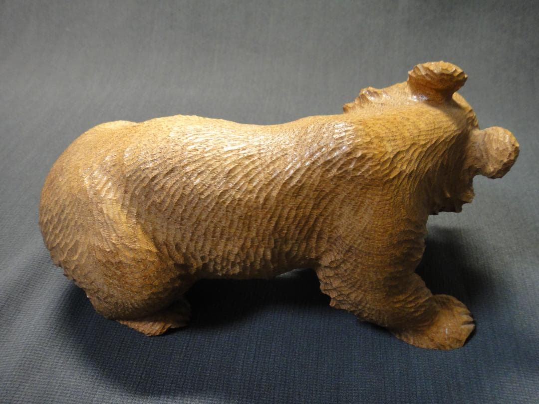 不藤清 作 怒り熊 槐 木彫り アイヌ彫刻 藤戸竹喜 に師事 - メルカリ