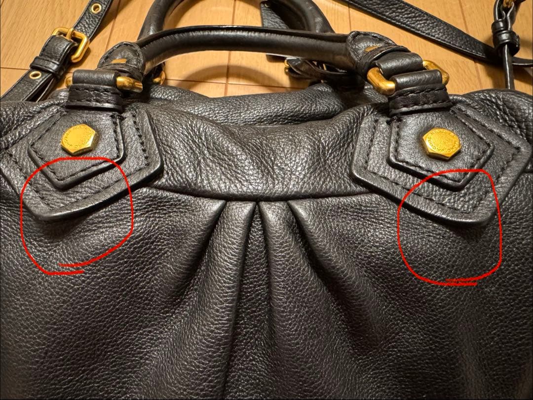 MARC JACOBS黒のレザーショルダーバッグ