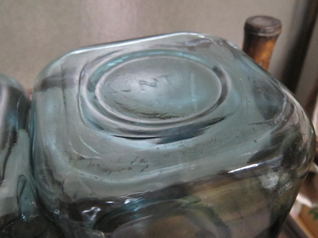 ◇392◇【昭和レトロ】蓋付ガラス瓶3個セットレトロ瓶 飴屋瓶 アルミ蓋