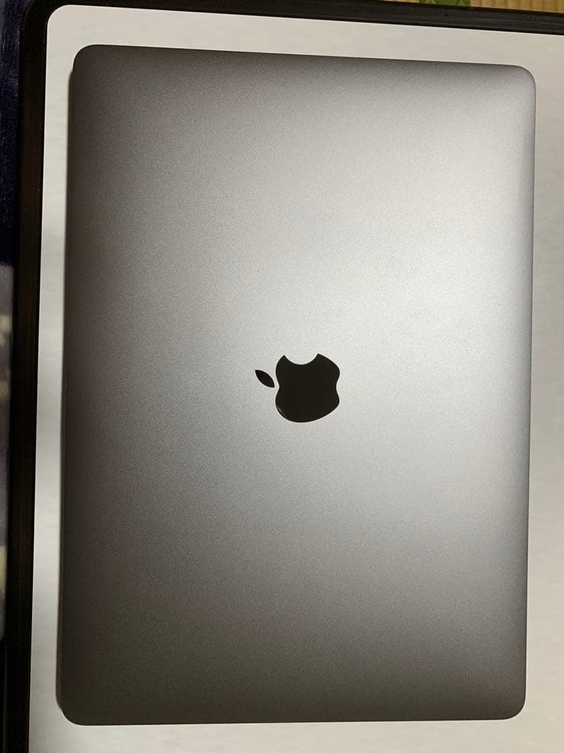 MacBook Air 2020 i3 8GB 256GB 充放電32回 美品