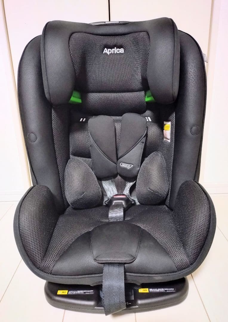あじのひらき　Aprica フォームフィット ISOFIX