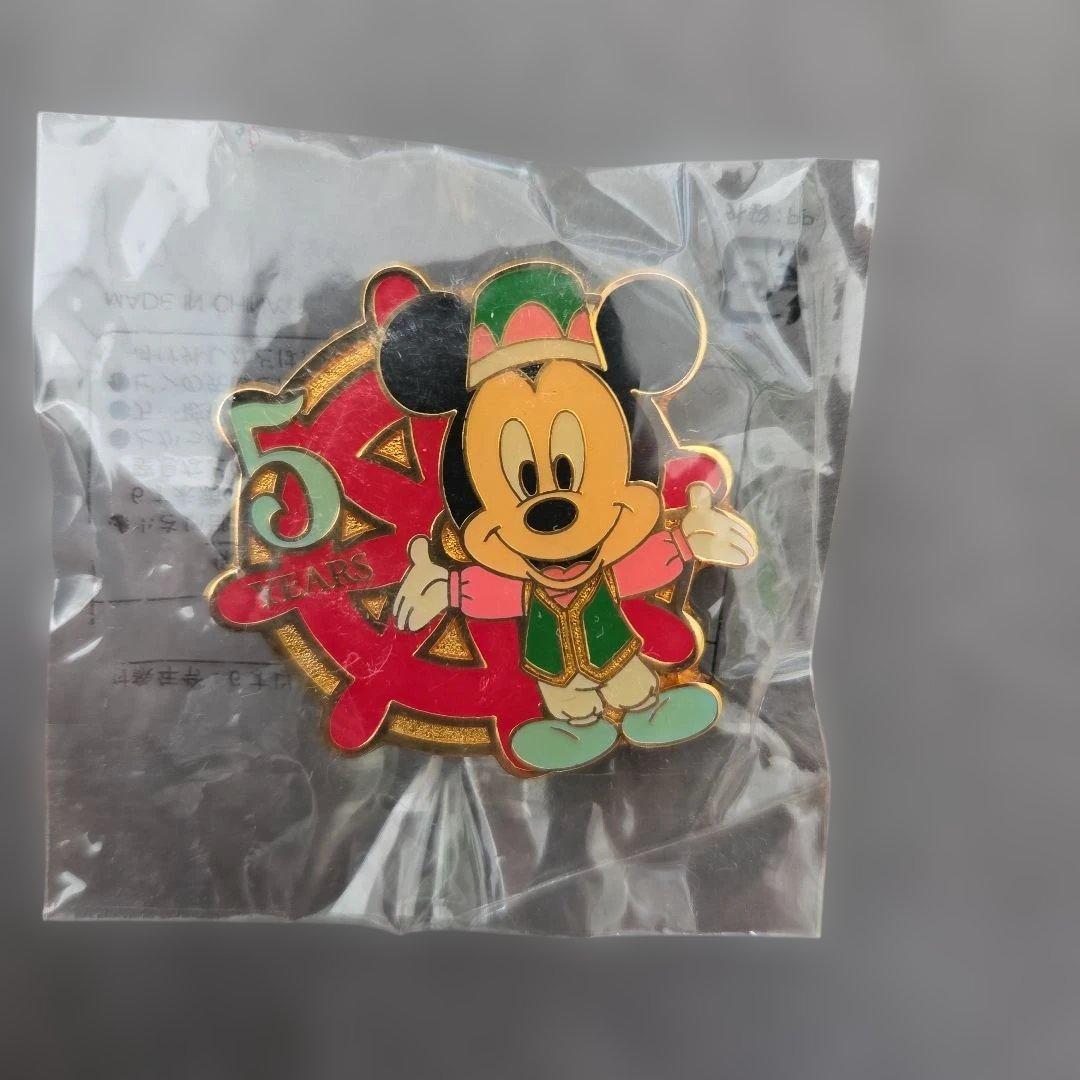 激レア】ミッキーマウス 5周年記念ピンバッジ - メルカリ