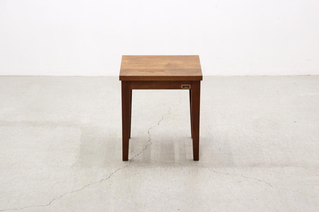 シャルドネ PINEAU ピノウ ウォールナット無垢材 スツール チェア モダン