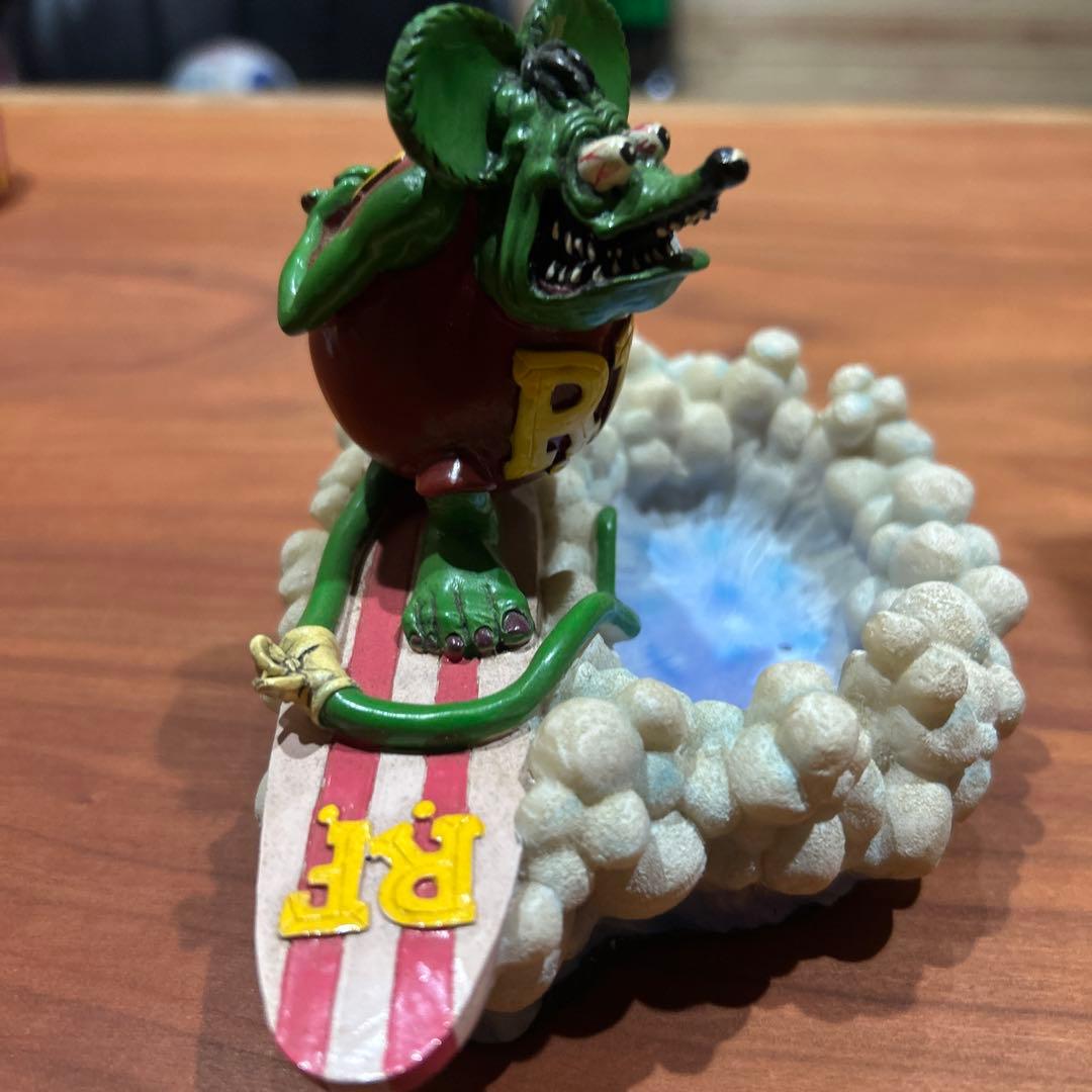 ラットフィンク Rat Fink 灰皿 箱あり ラットフィンク フィギュア 灰皿
