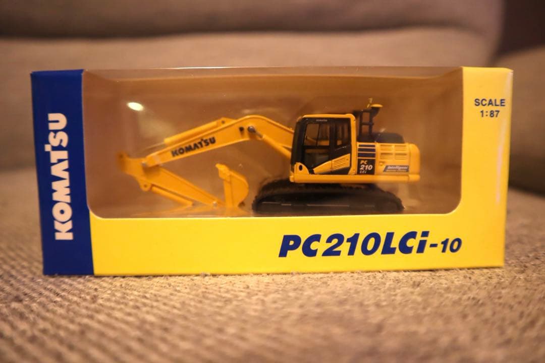 コマツミニカーセット11種　KOMATSUミニカー セット (非売品新品未開封)