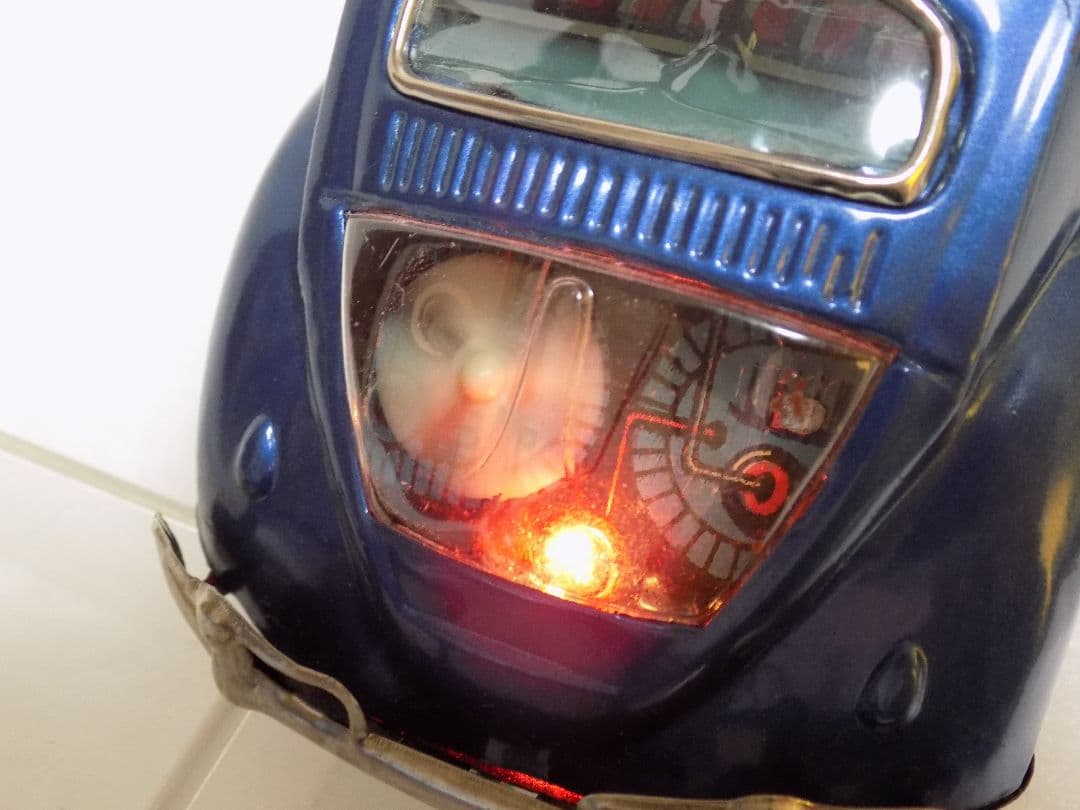 ブリキ　バンダイ リモコン【フォルクスワーゲン ビートル】動作品