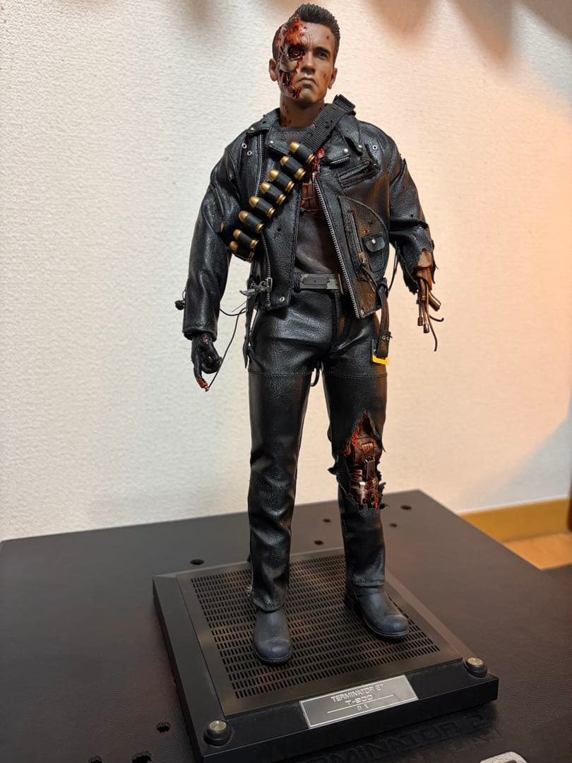 ターミネーター2 T-800 バトルダメージ版