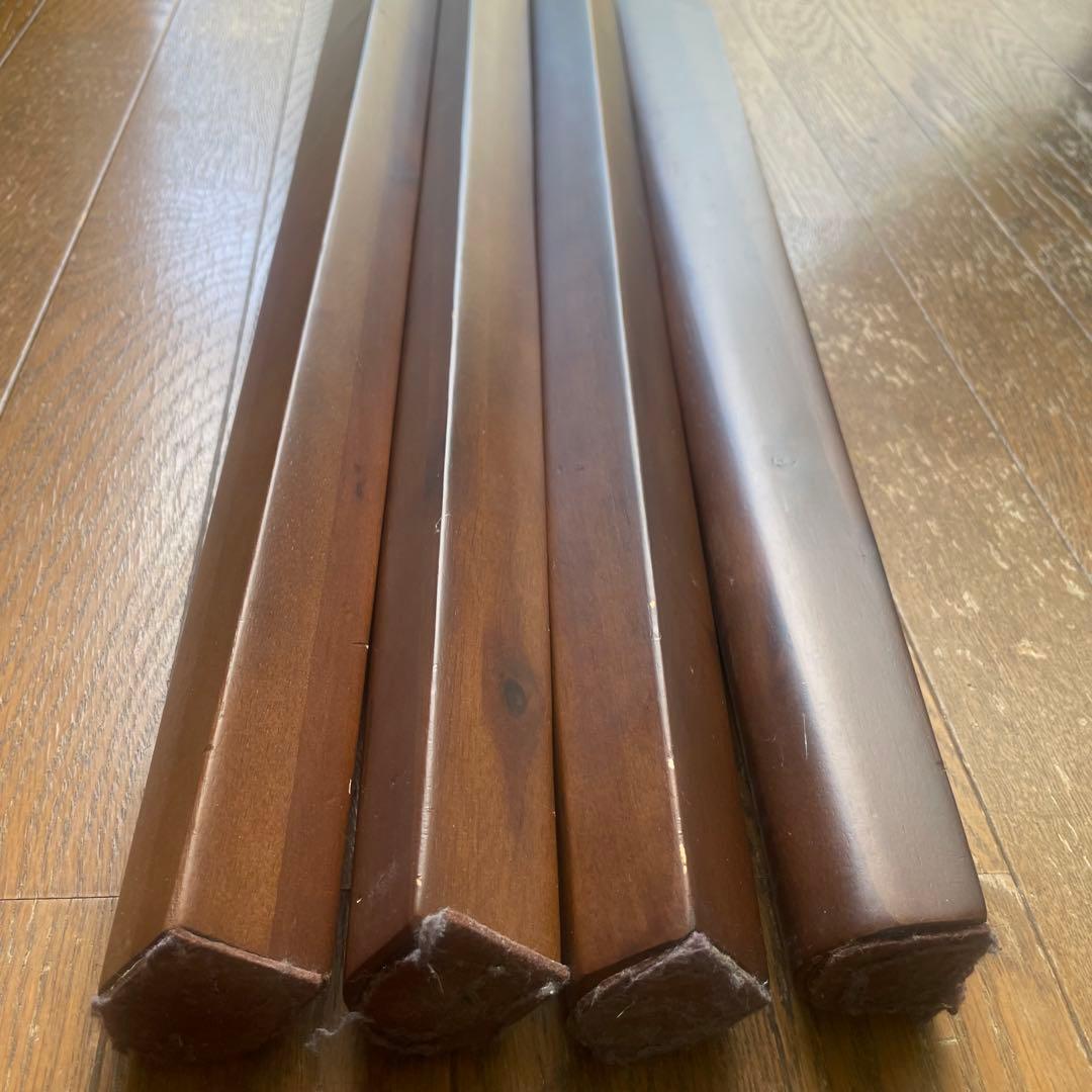 関家具　天然木をもちいた丸テーブルのMARUTO（マルト）ダイニングテーブル