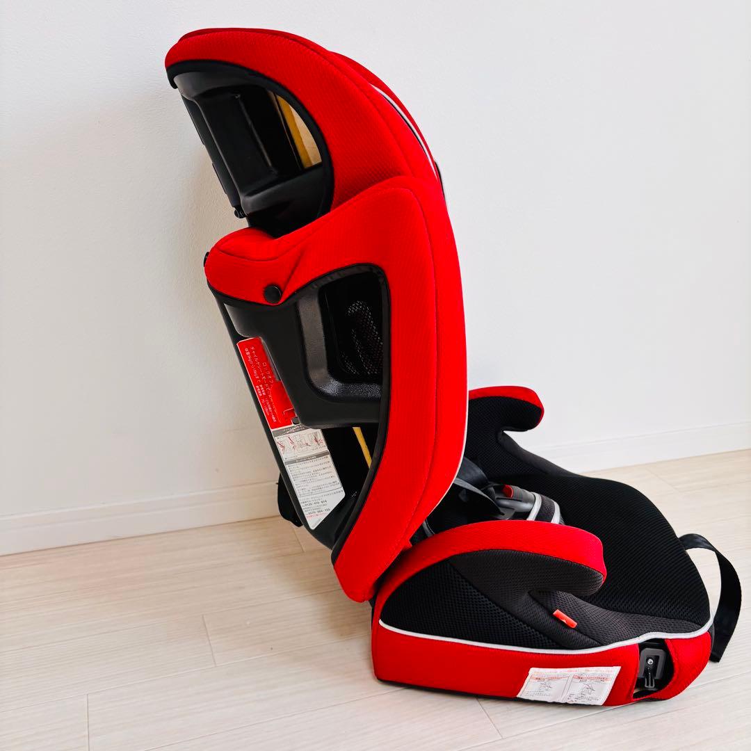 【極美品】アップリカ　チャイルドジュニアシート　エアグルーヴ　AGレッド　赤　黒