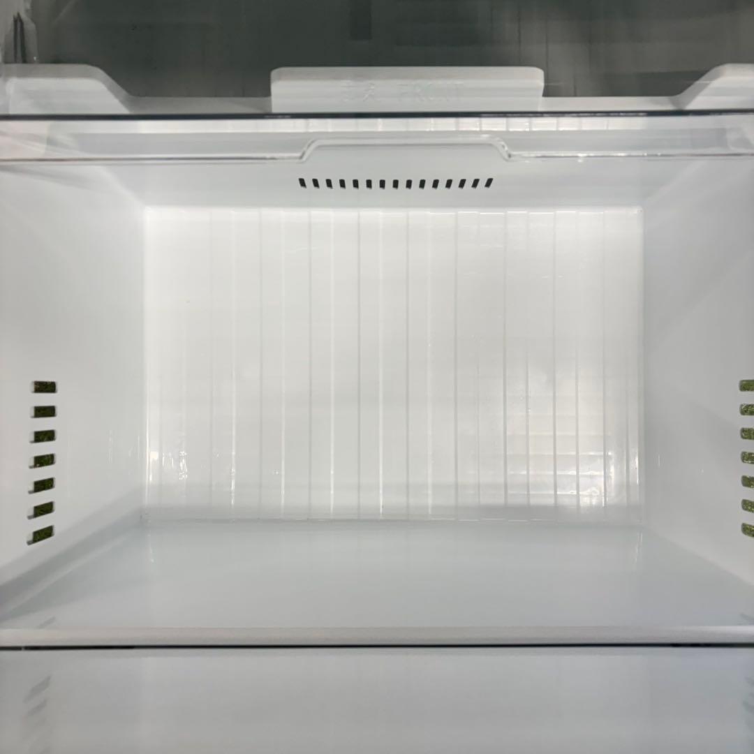 540東芝 024年製 大型冷蔵庫 ガラス割れあり 完動品 300L強 自動製氷