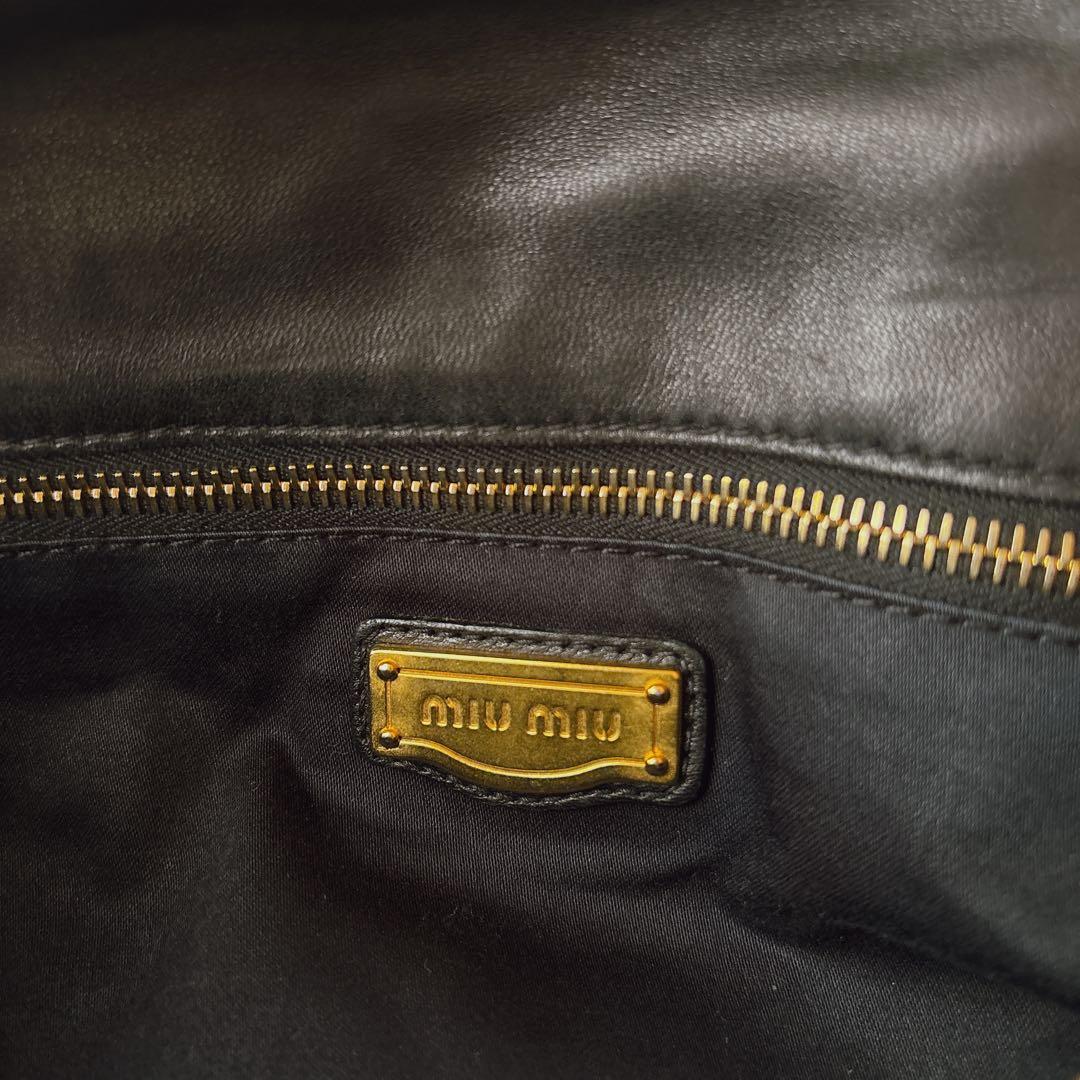 MIUMIU ブラックレザー キルティング チェーン 黒 ショルダーバッグ