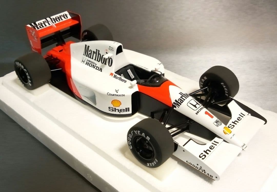 オートアート 1/18 マクラーレン MP4/6 A.セナ ミニチャンプス - メルカリ