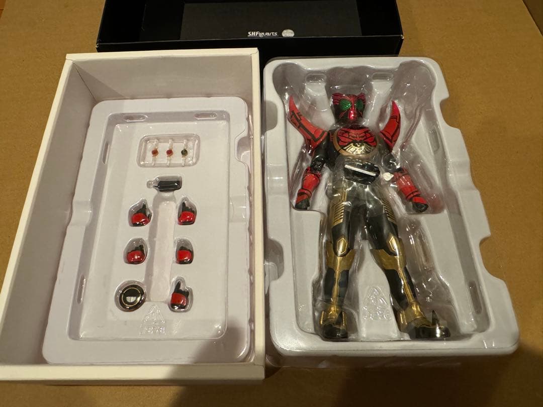 S.H.フィギュアーツ　真骨彫　仮面ライダーオーズ　タマシーコンボ