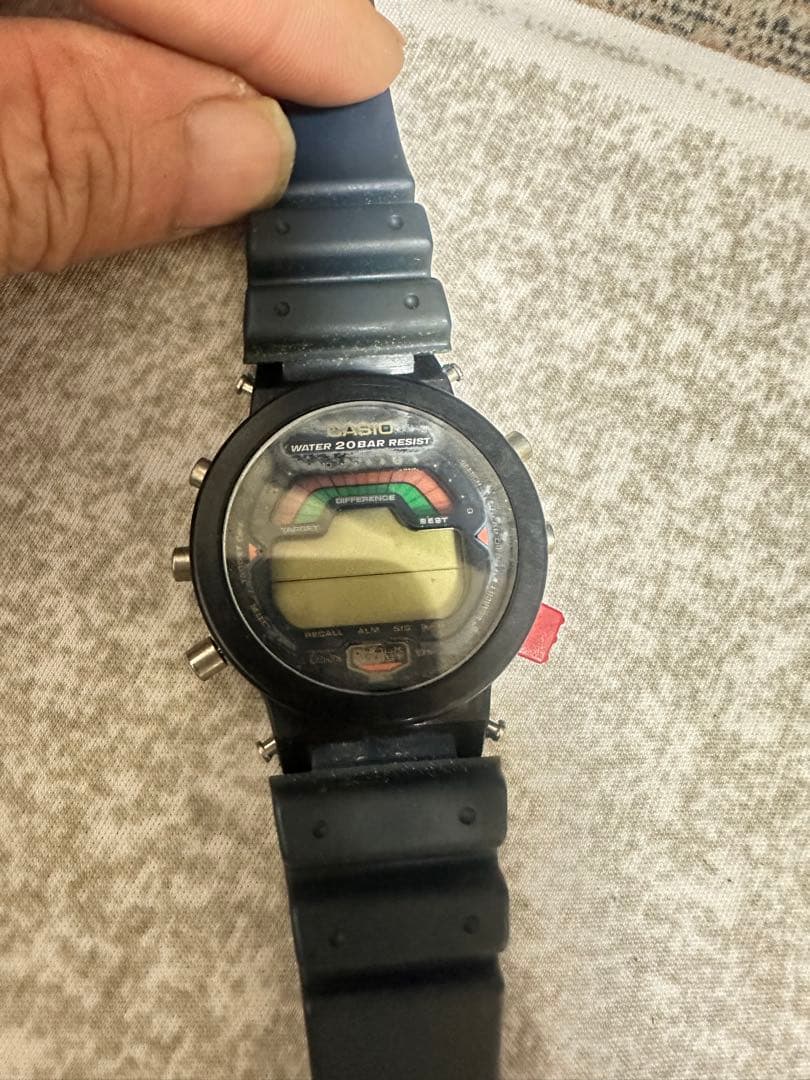 6本G-SHOCK ブラックモデルと2 本 CASIO