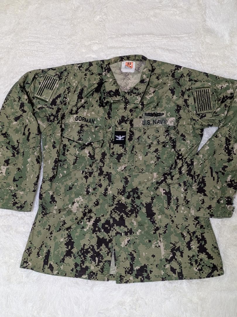 【美品】US NAVY アメリカ海軍 戦闘服 ジャケット 階級章ワッペン付き BLOUSE WORKING JACKET 海軍 戦闘服 ワッペン付きの商品詳細