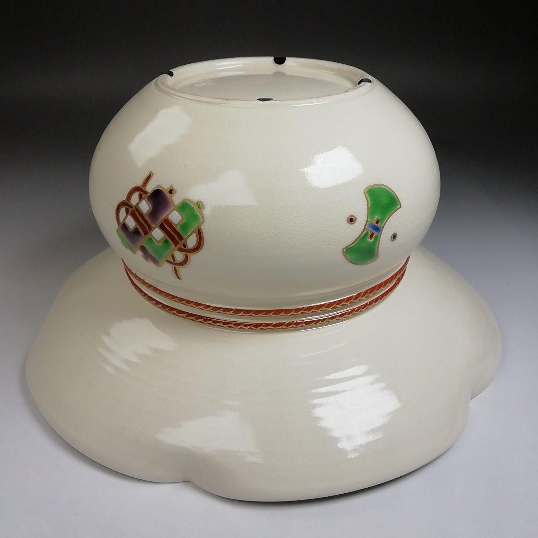 Ｔ９２５　水指　『色絵　宝尽文』『砂金袋　水指』『鳴滝窯　橋本城岳 造』　共箱